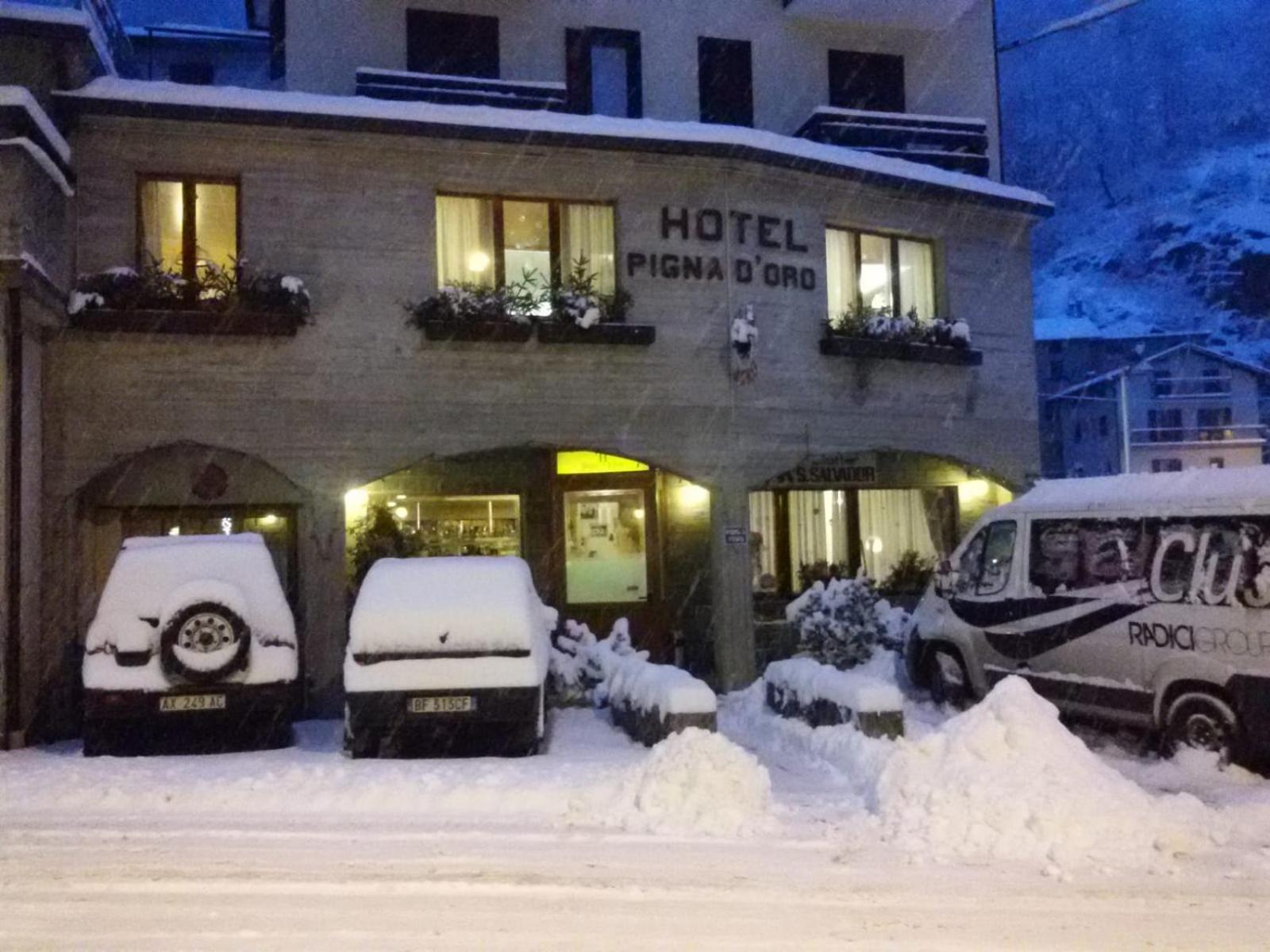 Hotel Pigna D'Oro Chiesa in Valmalenco Exterior foto
